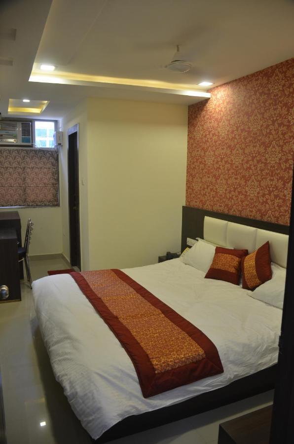 Hotel Krishna Galaxy 칸푸르 외부 사진